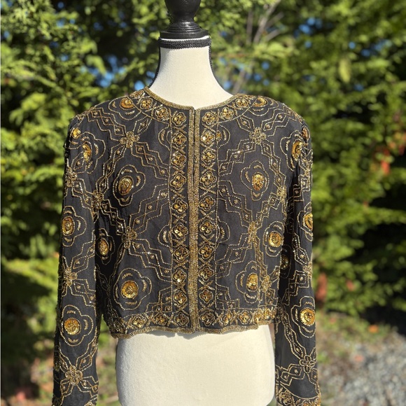 Vintage Nighy Vogue 100% Silk Hand-Beaded Jacket NWT Black & Gold Jacket Sz M - Picture 2 of 8